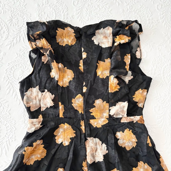NWOT Lulus No Introductions Needed Black Burnout Floral Tiered Maxi Dress Large - Picture 4 of 6